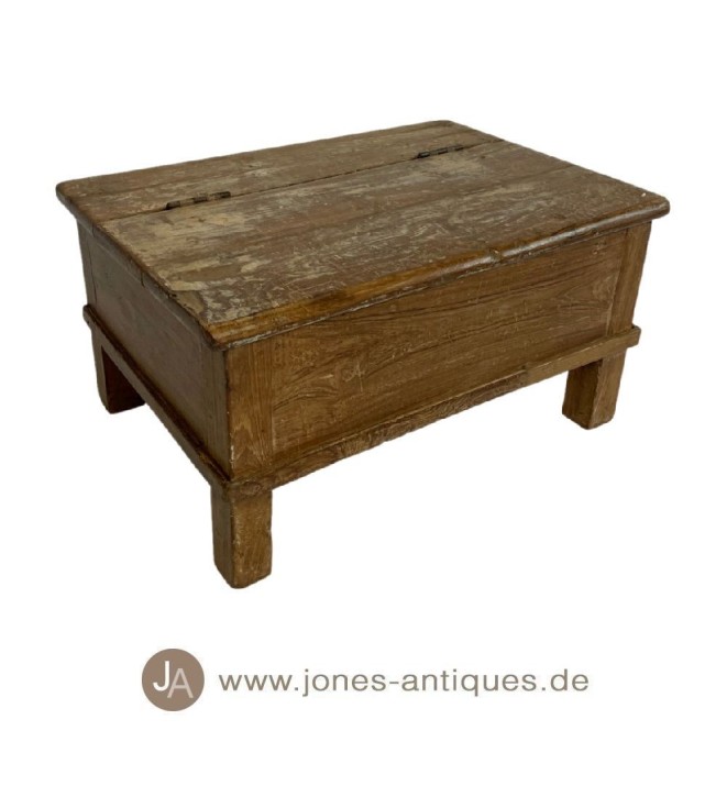 Alte Tischpulte aus Teakholz -  jedes Pult ist ein Unikat