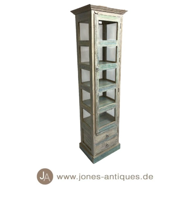 4-seitig verglaste Vitrine aus gemischten Althölzern - naturbelassen mit Restfarbe