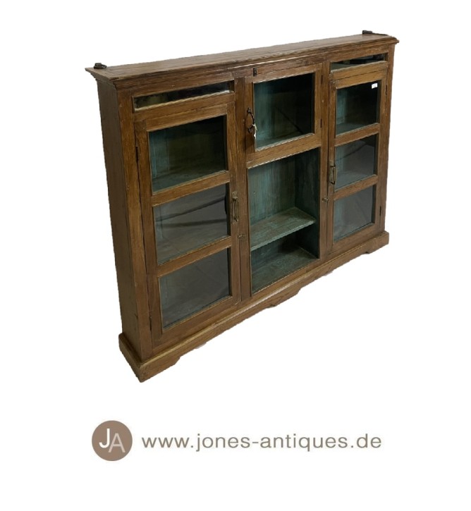 große alte indische Hängevitrinen aus recyceltem Holz - Unikat