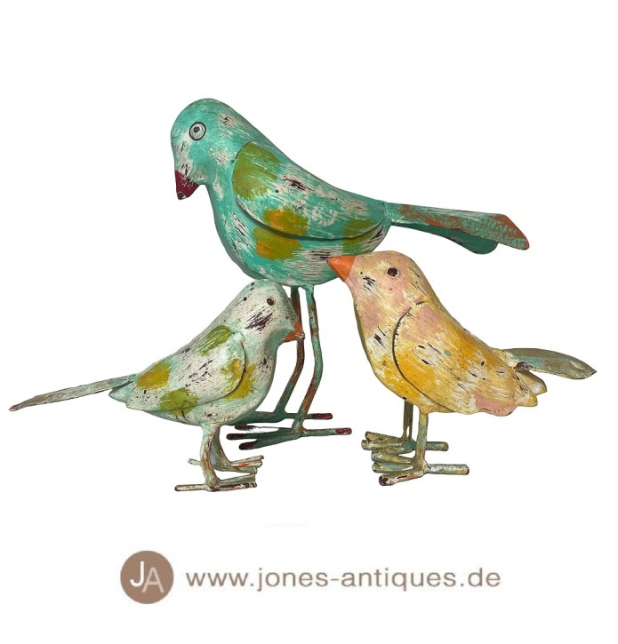 Set 3 Vögelchen - in unterschiedlicher Größe und handbemalt in unterschiedlichen Farben