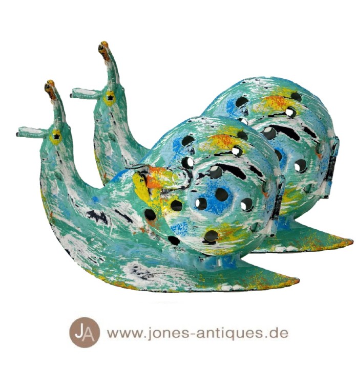 Set of 2 - Windlight in the shape of a middle sized snail made of iron - in color coral reef