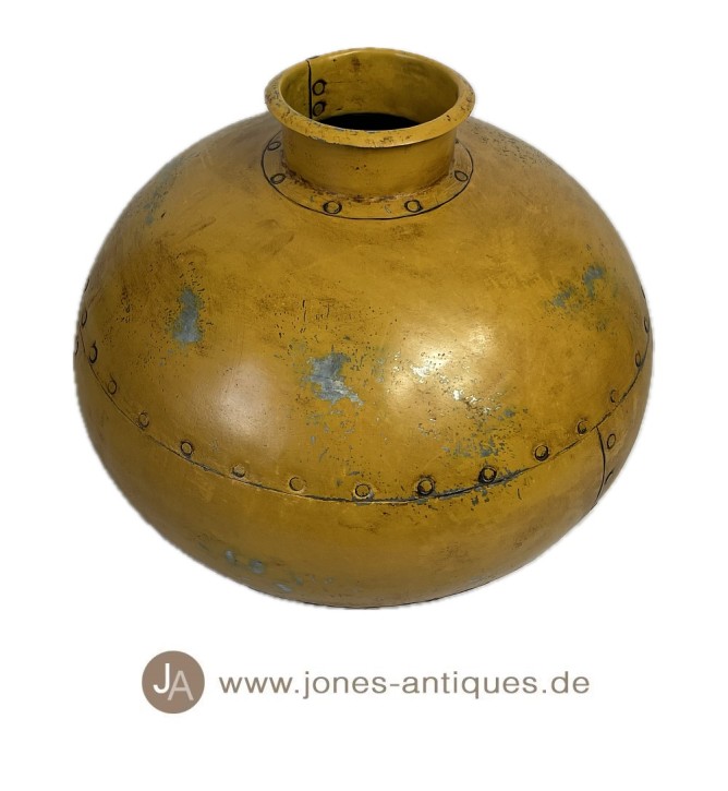 Grands vases indiens anciens en fer - couleur jaune