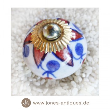 Keramik-Knauf Kugelform groß - handgearbeitet - Farbe weißlich mit rot/ blauem Muster