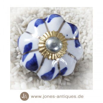 Keramik-Knauf Kürbisform groß - handgearbeitet - Farbe weiß mit blauen Blättern