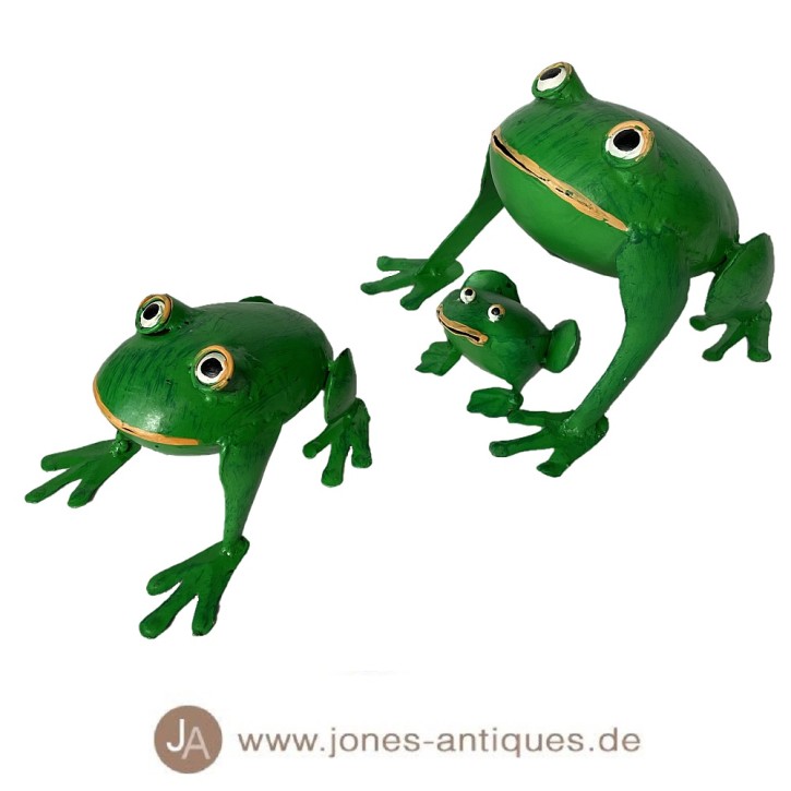 iron frogs in three sizes - color grass green - handmade