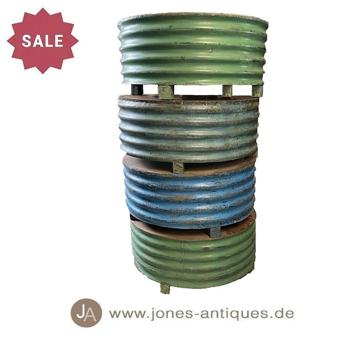 großer runder Sofatisch aus einem altem Eisenfass - handgearbeitet