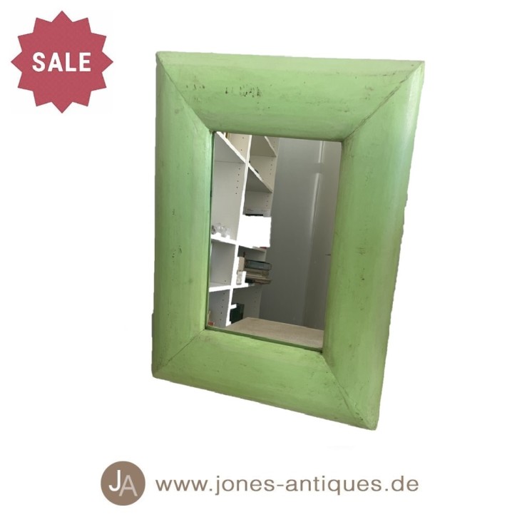 Spiegel mit dickem Holzrahmen - Farbe mint - handgearbeitet