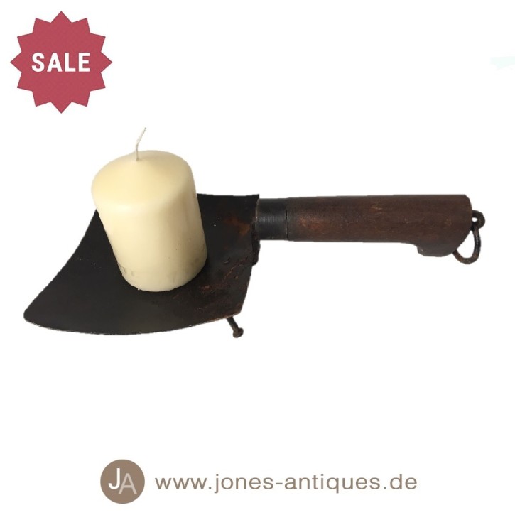 coal shovel as a candle holder